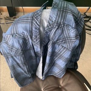 Women’s Long Sleeve Buttondown Shirt